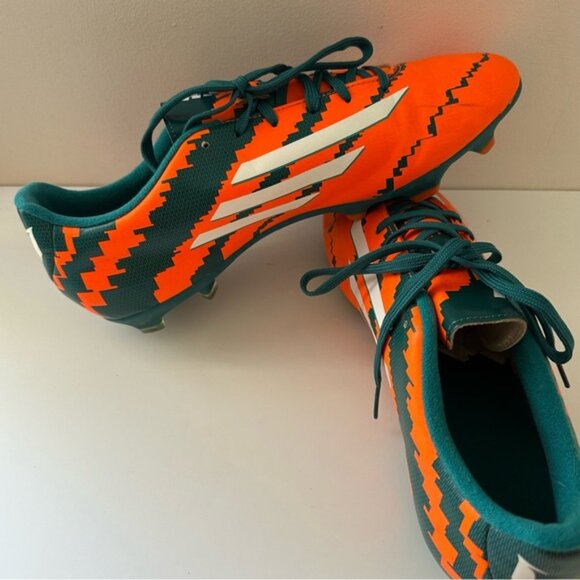 Adidas Messi Cleats - Picture 12 of 16